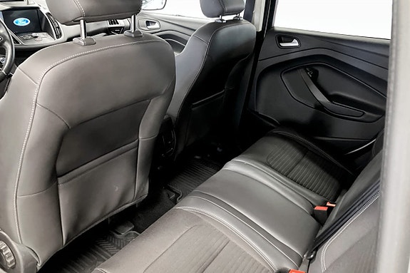 Ford Kuga 8 of 9