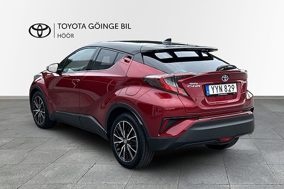 Toyota C-HR 3 of 13