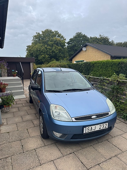 Ford Fiesta 5 of 7