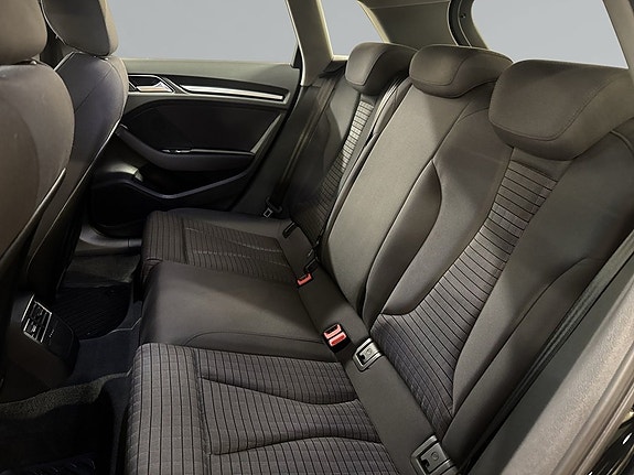 Audi A3 8 of 9