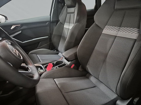 Audi A3 8 of 9
