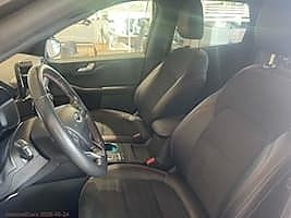 Ford Kuga 2 of 5