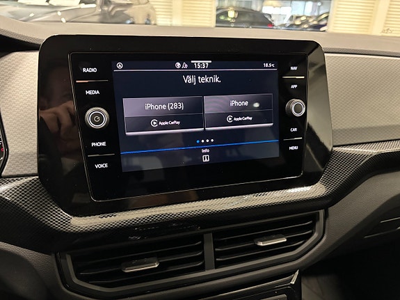 Volkswagen T-Cross 16 of 21