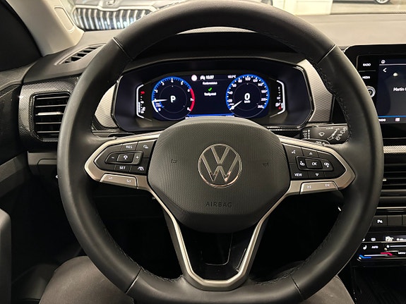 Volkswagen T-Cross 12 of 21