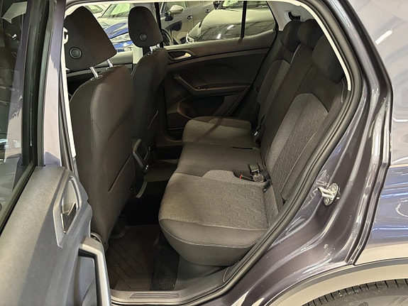 Volkswagen T-Cross 7 of 21