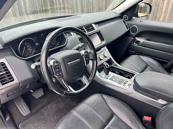 Land Rover Range Rover Sport 6 of 12