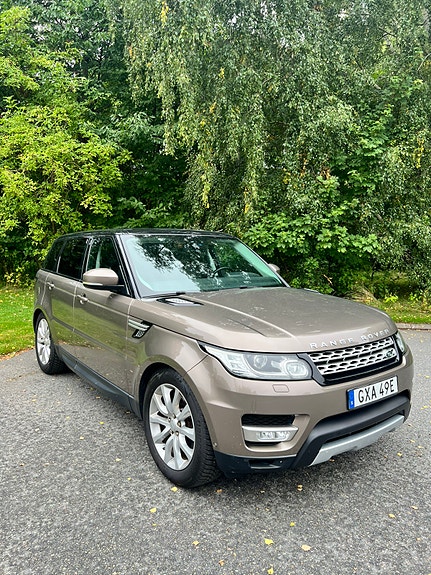 Land Rover Range Rover Sport 4 of 12