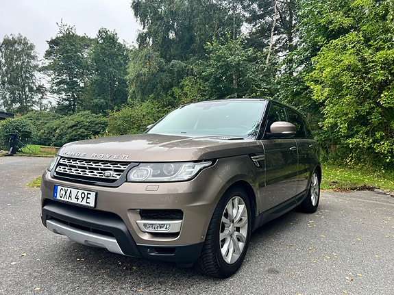 Land Rover Range Rover Sport 3 of 12