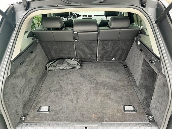 Land Rover Range Rover Sport 12 of 12