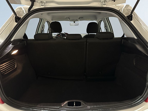 Peugeot 208 12 of 20