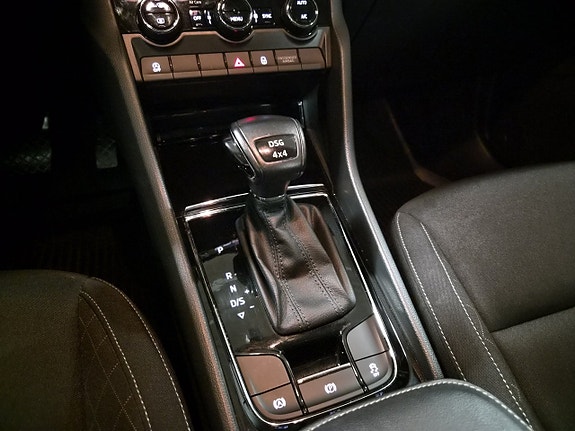 Skoda Karoq 14 of 16
