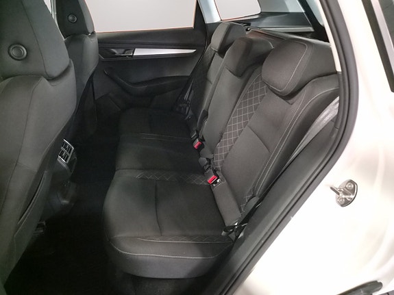 Skoda Karoq 13 of 16