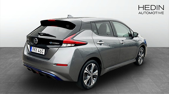 Nissan Leaf 2 of 9