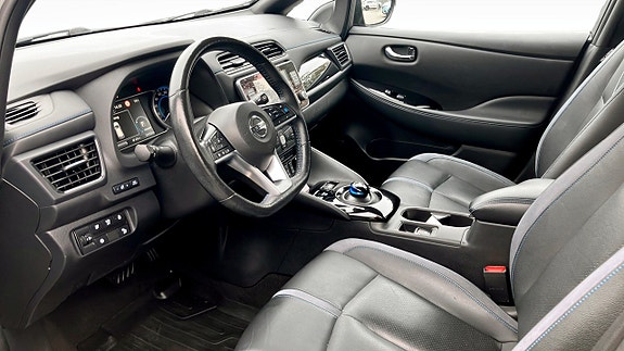 Nissan Leaf 5 of 9