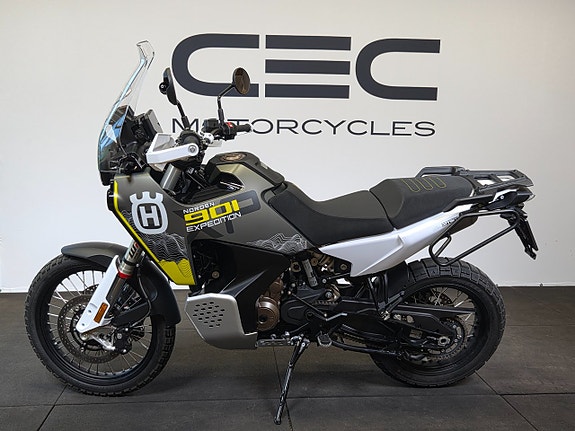 Husqvarna Norden 901 Expedition 2 of 2