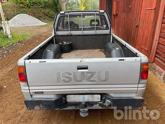 Pickup Isuzu Campo sports cab 3 of 6