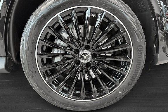 Mercedes-Benz GLC300 de 5 of 18