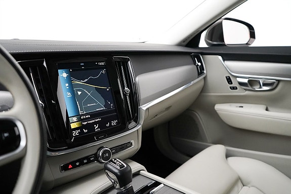 Volvo V90 10 of 24