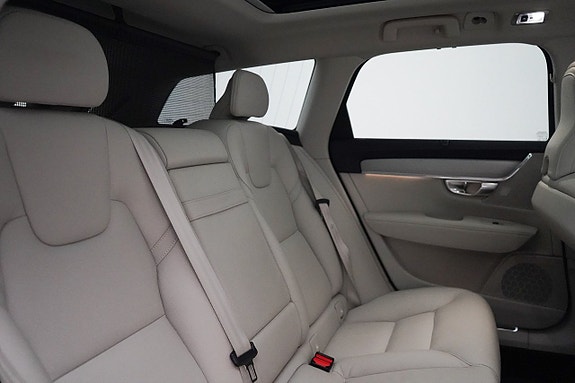 Volvo V90 18 of 24