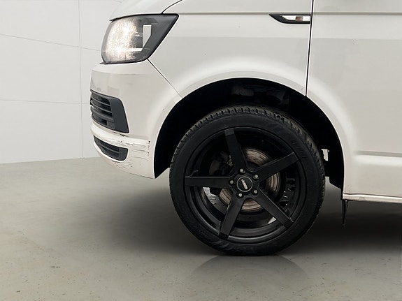 Volkswagen Transporter 26 of 29