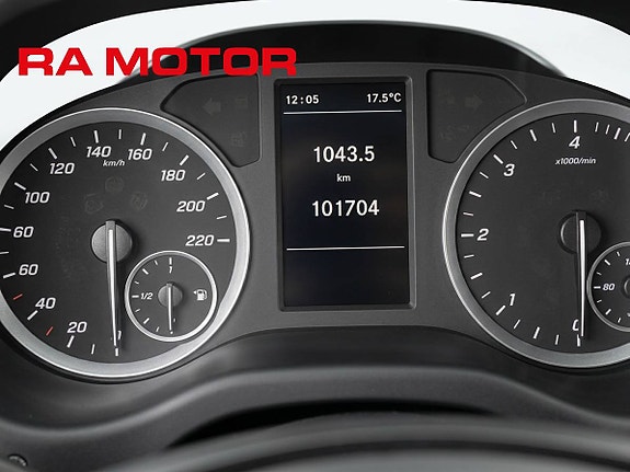 Mercedes-Benz Vito 110 9 of 18