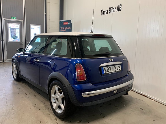 MINI Cooper 3 of 11