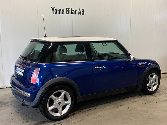 MINI Cooper 6 of 11