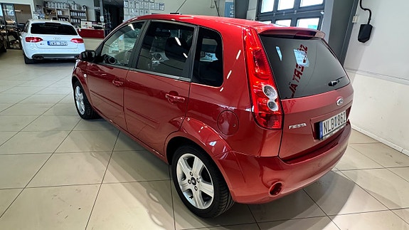 Ford Fiesta 8 of 14