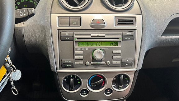 Ford Fiesta 7 of 14