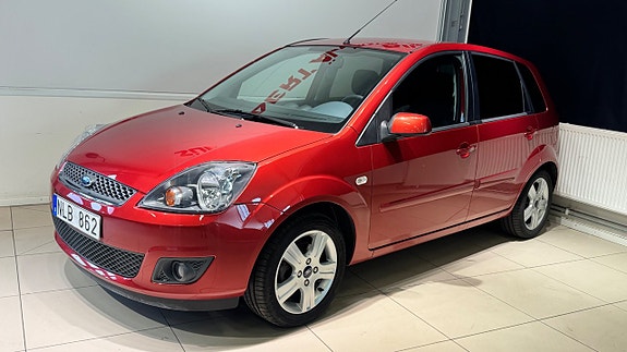 Ford Fiesta 2 of 14