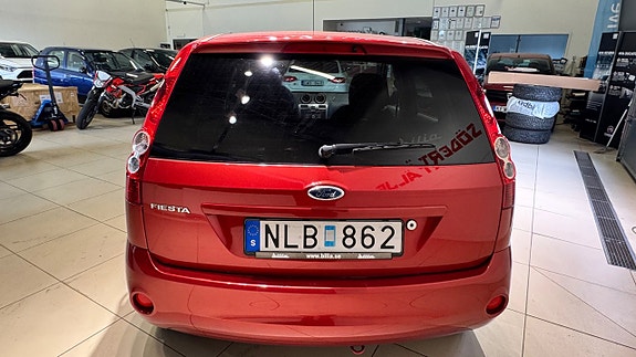 Ford Fiesta 9 of 14