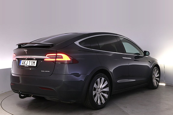 Tesla Model X 5 of 27