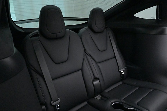 Tesla Model X 19 of 27