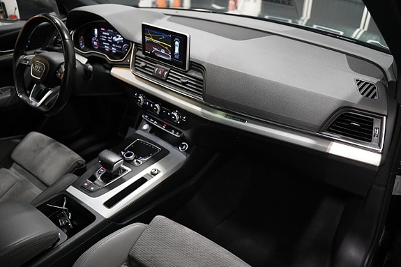 Audi Q5 11 of 25