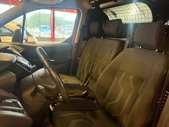 Ford Transit Connect 6 of 7