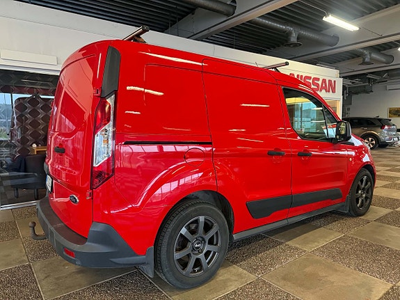 Ford Transit Connect 3 of 7