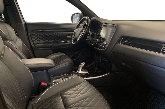 Mitsubishi Outlander 23 of 28