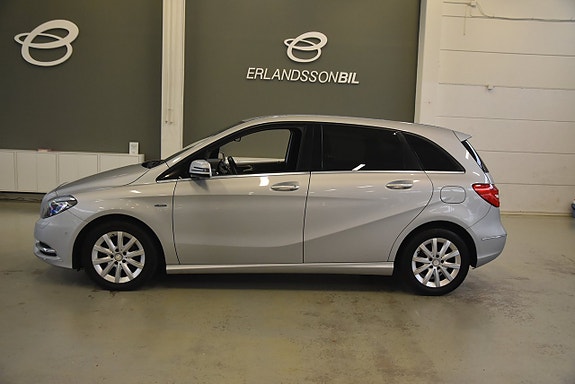 Mercedes-Benz B200 5 of 14