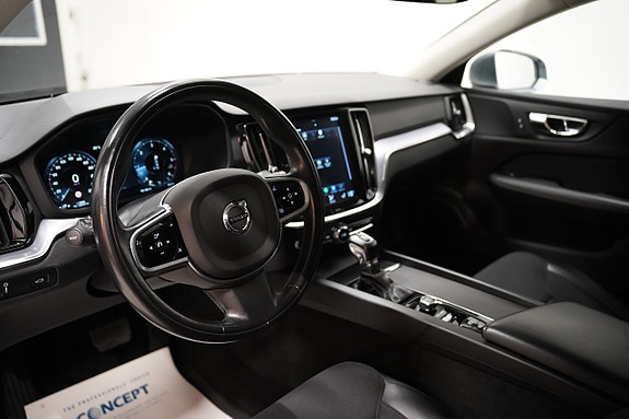 Volvo V60 8 of 22