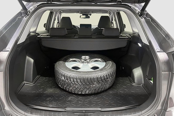 Toyota RAV4 12 of 12