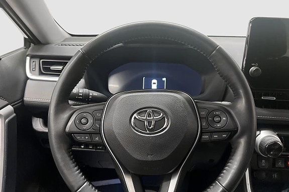 Toyota RAV4 11 of 12