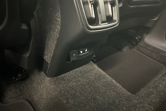 Volvo XC40 16 of 29