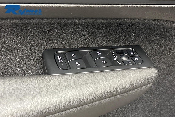 Volvo XC40 26 of 26