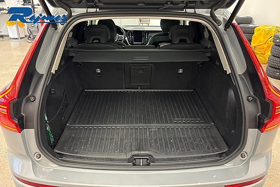 Volvo XC60 19 of 28