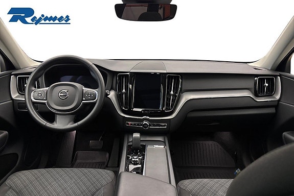 Volvo XC60 2 of 28