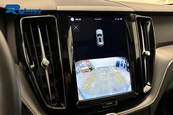 Volvo XC60 15 of 28