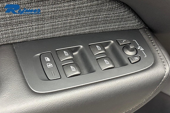 Volvo XC60 18 of 28