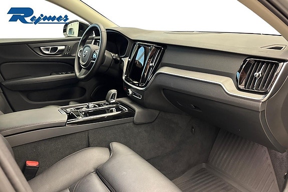 Volvo V60 5 of 26