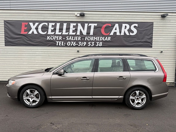 Volvo V70 3 of 12