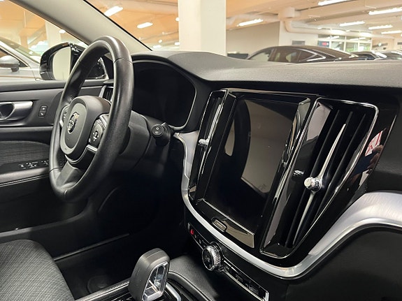 Volvo V60 16 of 22